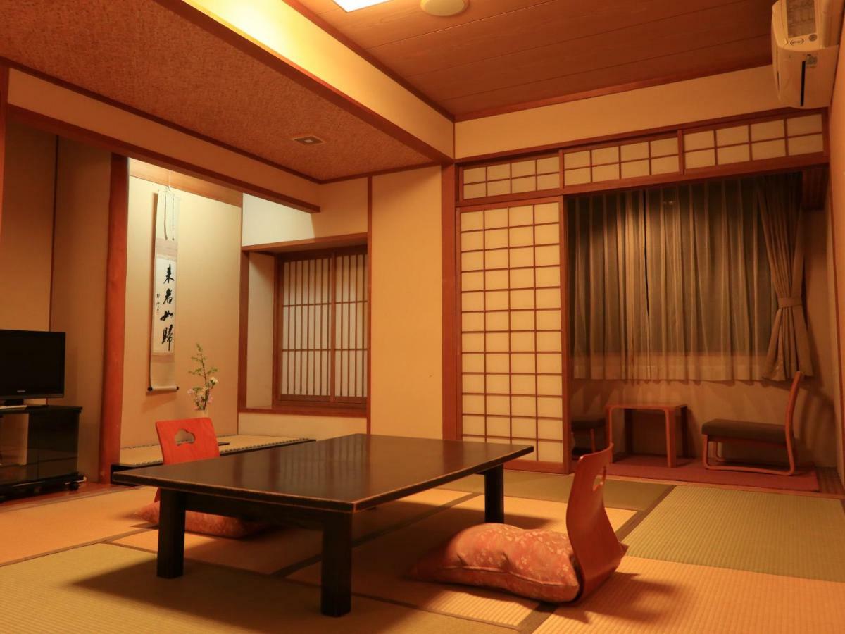 Izumiya Ryokan Kyoto Buitenkant foto