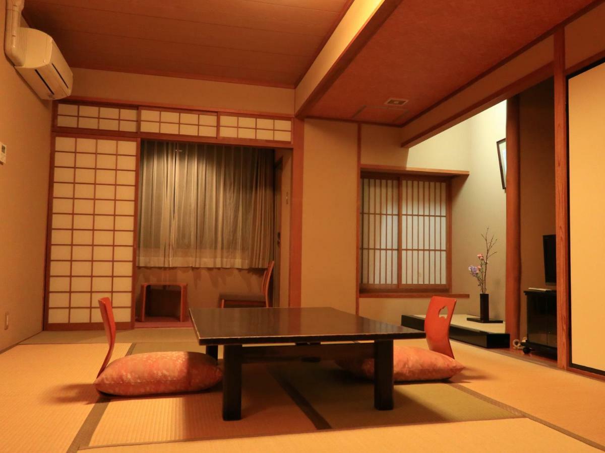 Izumiya Ryokan Kyoto Buitenkant foto
